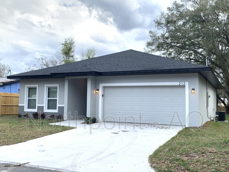 212 W 19th St in Apopka, FL - Building Photo