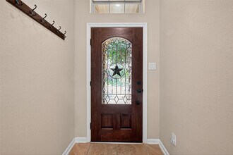 19334 N Cottonwood Green Ln in Cypress, TX - Foto de edificio - Building Photo