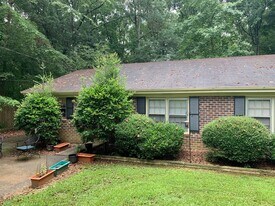 132 Windy Hill Pl in Athens, GA - Building Photo