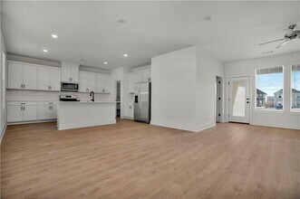 4805 W Sturgeon St in Fayetteville, AR - Building Photo - Building Photo