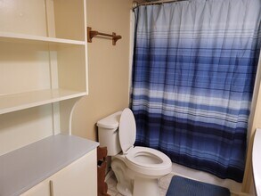 34 Mayfair Dr in Crawfordville, FL - Building Photo - Building Photo