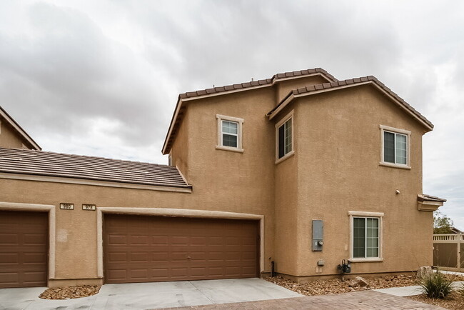 978 Wembly Hills Pl in Henderson, NV - Building Photo - Building Photo
