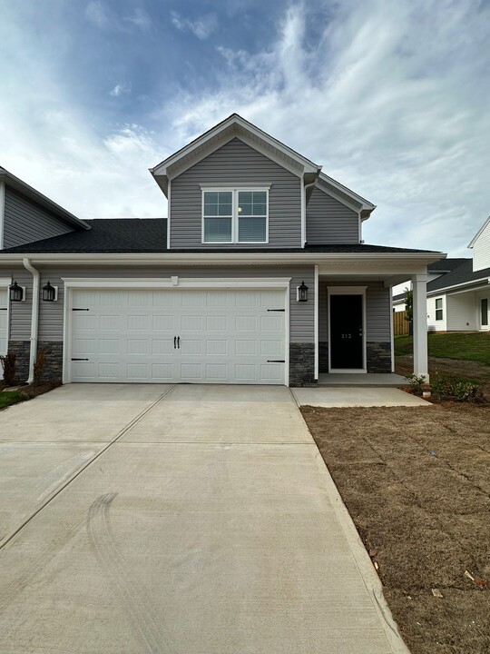 533 Winding Meadow Ln in Mauldin, SC - Building Photo