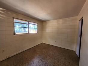 1933 NW 4th Ave in Gainesville, FL - Building Photo - Building Photo