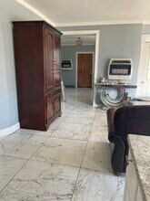 301 Riverside Ave, Unit FirstFloorFront in Scotia, NY - Foto de edificio - Building Photo