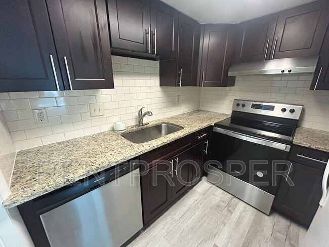 property at 4269 S Semoran Blvd