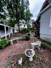 132 Orleans Cir in Norfolk, VA - Building Photo - Building Photo