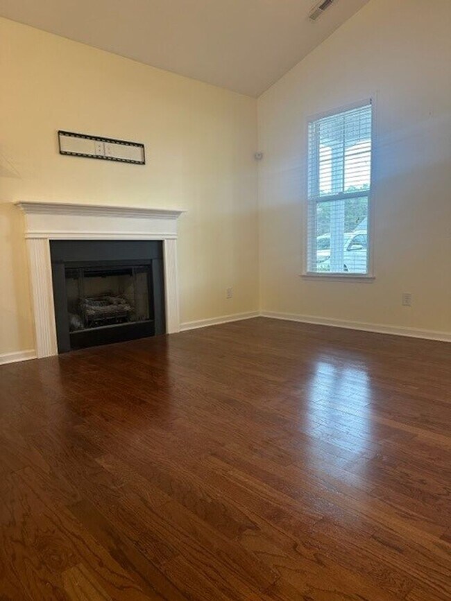 103 Grand Oaks Dr in Goldsboro, NC - Building Photo - Building Photo