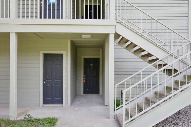 6130 Westgate Dr in Orlando, FL - Building Photo - Building Photo