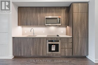 15 Richardson St in Toronto, ON - Building Photo - Building Photo