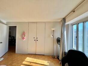 4 Trowbridge Pl, Unit 3C in Cambridge, MA - Building Photo - Building Photo