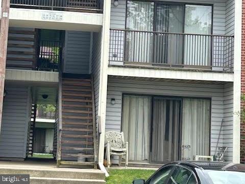 property at 13 Kite Ct