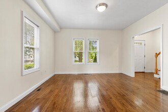111 Pleasant St in Milton, MA - Building Photo - Building Photo
