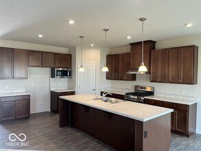1556 Moose Ridge Ln in Westfield, IN - Building Photo - Building Photo