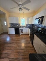 1292 30th St NE in Cedar Rapids, IA - Building Photo