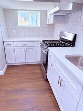 692 Day Ave in Ridgefield, NJ - Foto de edificio - Building Photo