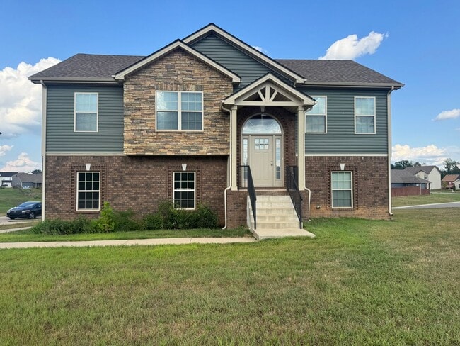 property at 7 Dugger Dr