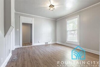 205 Ferrel St in Platte City, MO - Building Photo - Building Photo