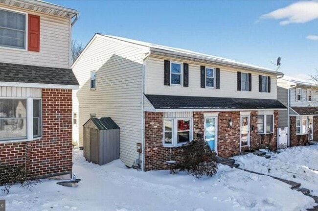 1158 Grove St in Pottstown, PA - Building Photo - Building Photo