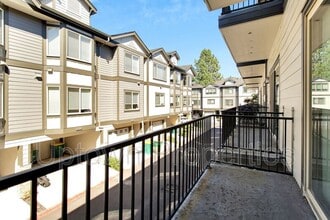 8900 SW Elena Ln in Tigard, OR - Building Photo - Building Photo