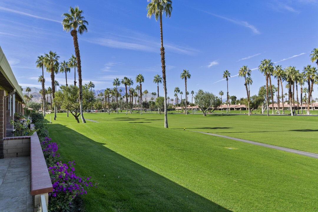 92 Presidio Pl in Palm Desert, CA - Building Photo