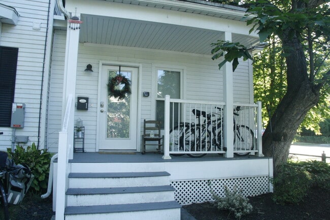 37 Hampden St, Unit 2