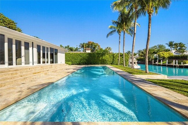 720 Lake Rd in Miami, FL - Building Photo - Building Photo