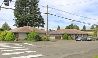 3431 Rucker Ave in Everett, WA - Building Photo
