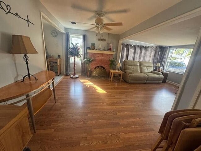 1322 N M St in Lake Worth Beach, FL - Building Photo - Building Photo