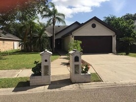 209 E 30th St in Mission, TX - Building Photo