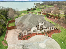 11110 Liberty Grove Rd in Rowlett, TX - Building Photo - Building Photo