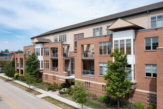 Towne Square Lofts in Blue Ash, OH - Building Photo - Building Photo