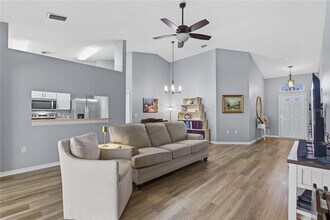 1221 Wolford Dr in Trinity, FL - Building Photo - Building Photo