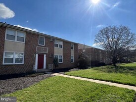 2009 N Susquehanna Trail in York, PA - Building Photo