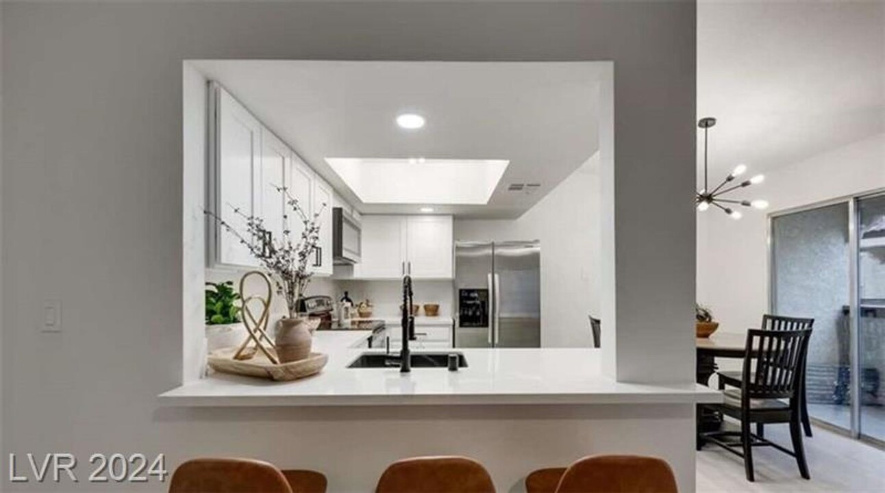 5088 Spencer St in Las Vegas, NV - Building Photo