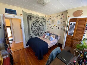 27 Cameron Ave, Unit 3 in Cambridge, MA - Building Photo - Building Photo