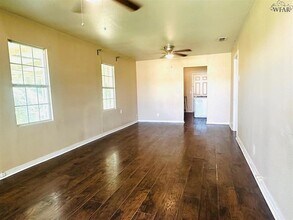 2407 Carrigan Ave in Wichita Falls, TX - Building Photo - Building Photo