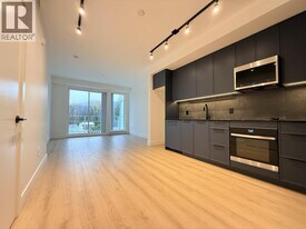 3055 Murray St in Port Moody, BC - Building Photo