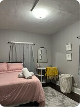 9 Hill Pl, Unit 9 Hill in Oneonta, NY - Foto de edificio - Building Photo