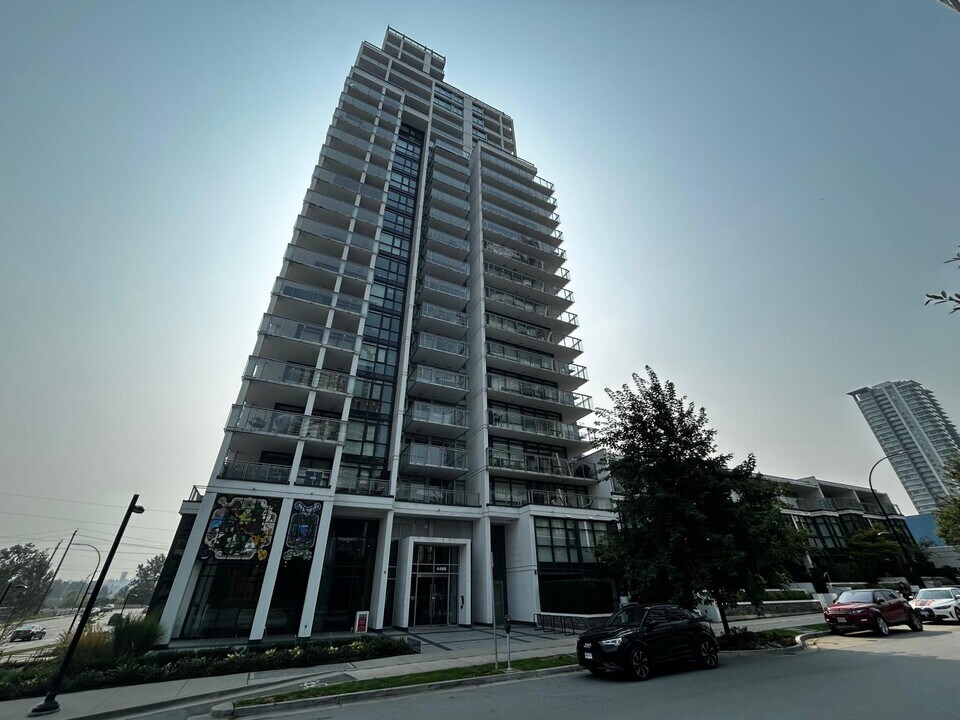 4488 Juneau St in Coquitlam, BC - Building Photo