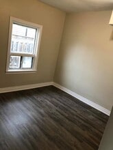 327 Deere St in Welland, ON - Building Photo - Building Photo
