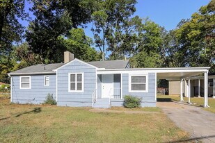 700 Robison Dr in Birmingham, AL - Building Photo