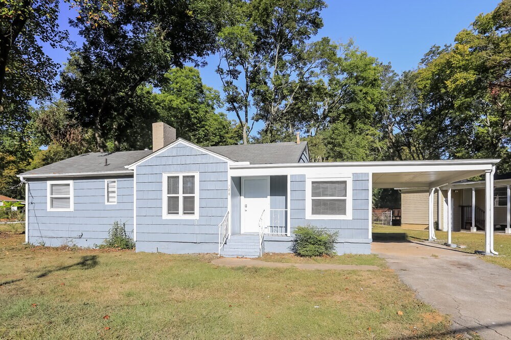 700 Robison Dr in Birmingham, AL - Building Photo