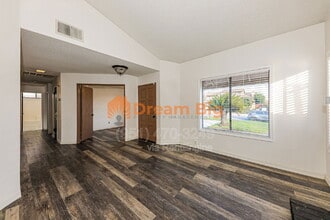 12365 Marquette Ct in Moreno Valley, CA - Building Photo - Building Photo