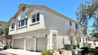 5552 E Jackpot Winner Ln in Las Vegas, NV - Building Photo