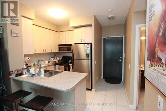 235 Sherway Gardens Rd in Toronto, ON - Building Photo - Building Photo
