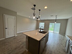 307 Smugglers Way in Apopka, FL - Building Photo - Building Photo