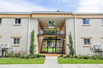 Cypress Glen in Gainesville, FL - Foto de edificio - Building Photo