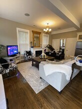 826 Watertown St, Unit Newton Carriage House in Newton, MA - Building Photo - Building Photo