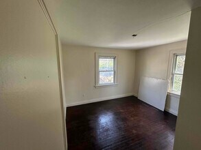 14 N Marguerite Ave in Ferguson, MO - Building Photo - Building Photo